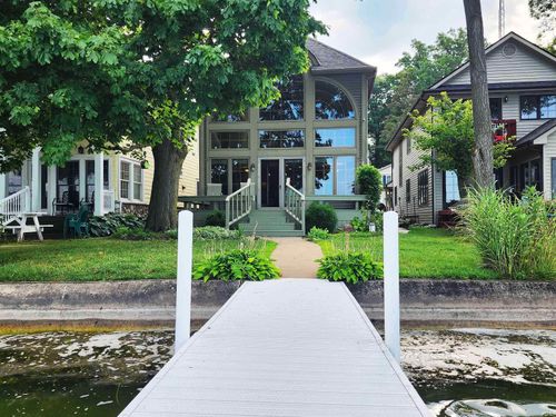 336 E Clear Lake Dr, Fremont, IN, 46737-7202 | Card Image