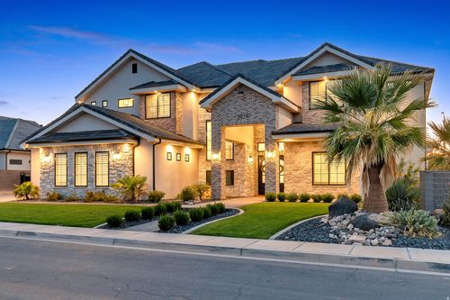 2978 S Farmland Dr, Washington, UT, 84780-3290 | Card Image