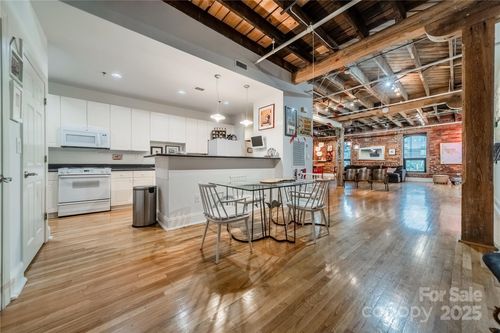 unit-317-310 Arlington Ave, Charlotte, NC, 28203-4293 | Card Image