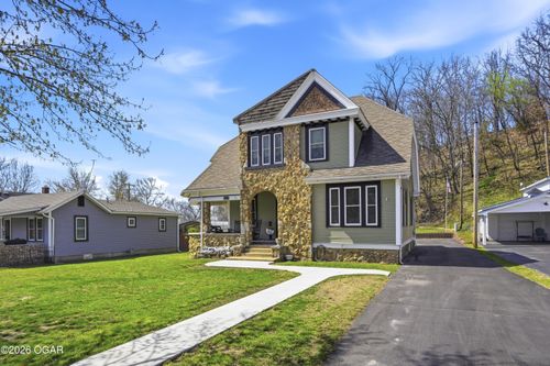 1014 Cherokee Ave, Seneca, MO, 64865-9206 | Card Image