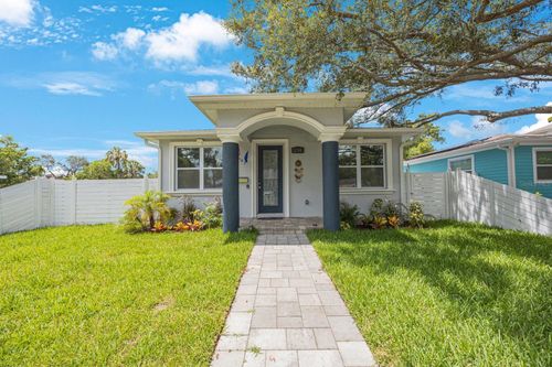 2700 4th Ave S, ST PETERSBURG, FL, 33712-1504 | Card Image