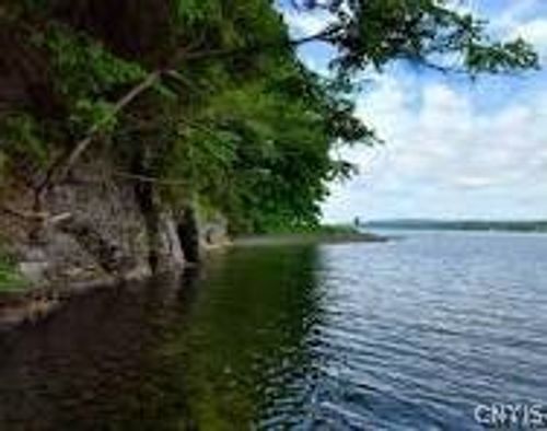 1662 Willowdale Rd, Skaneateles, NY, 13152-8617 | Card Image