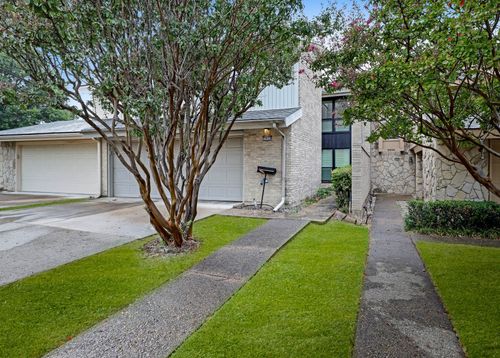 2903 Country Place Cir, Carrollton, TX, 75006-4790 | Card Image