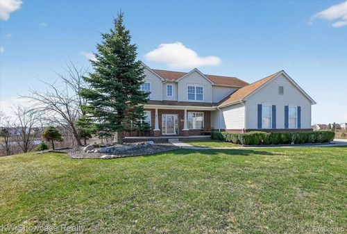 547 Brooks Ct, Oxford, MI, 48371-6736 | Card Image