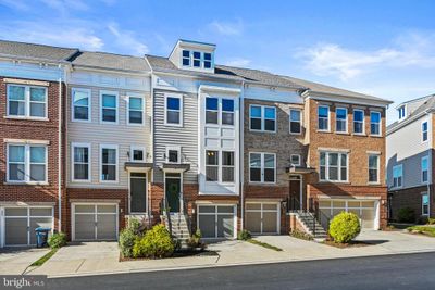 42644 New Dawn Terrace, Townhouse with 3 bedrooms, 2 bathrooms and null parking in BRAMBLETON VA | Image 1