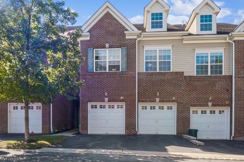 40-40 Taft Ln, Morristown, NJ, 07960-6161 | Card Image