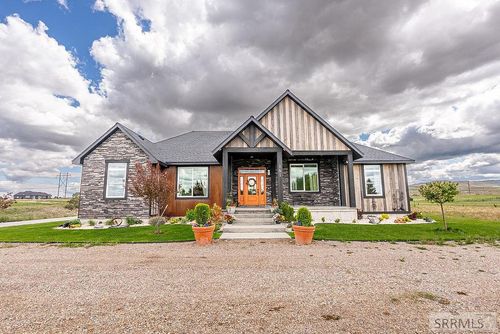 161 Snake River Dr, American Falls, ID, 83211-4715 | Card Image