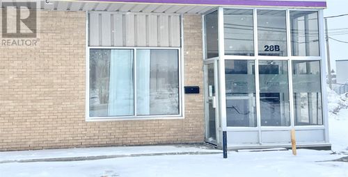 28 Cromer Ave, Grand Falls Windsor, NL, A2A1X2 | Card Image