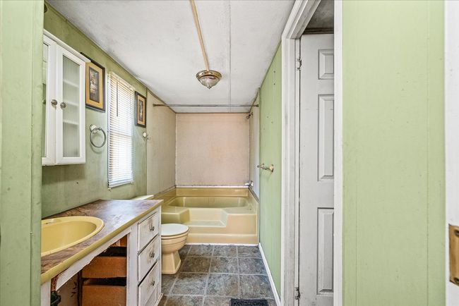 130 Ridge Rd, House other with 3 bedrooms, 2 bathrooms and 4 parking in Lancing TN | Image 41