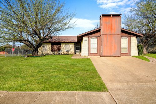 5202 Chestnut Pl, Garland, TX, 75043-5407 | Card Image