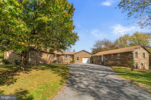 1251 Heritage Farms Ct, Sykesville, MD, 21784-5448 | Card Image