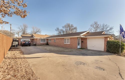 2412 33rd St, Lubbock, TX, 79411-1624 | Card Image
