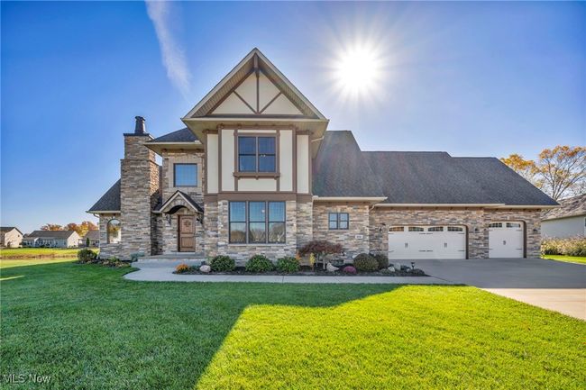 808 Buckingham Dr, House other with 3 bedrooms, 4 bathrooms and null parking in Lagrange OH | Image 7