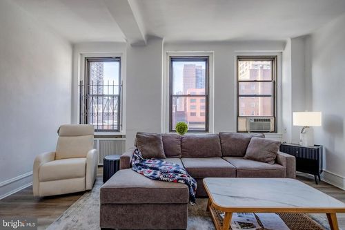 apt-6a-250 S 13th St, PHILADELPHIA, PA, 19107-5616 | Card Image