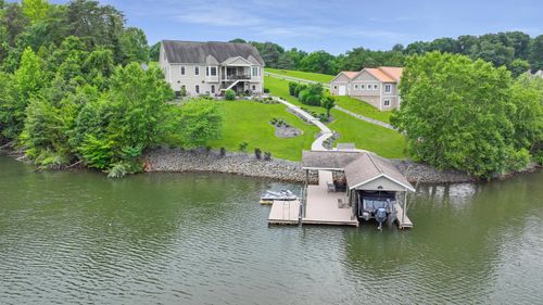 414 Augusta Way, Wirtz, VA, 24184-1102 | Card Image