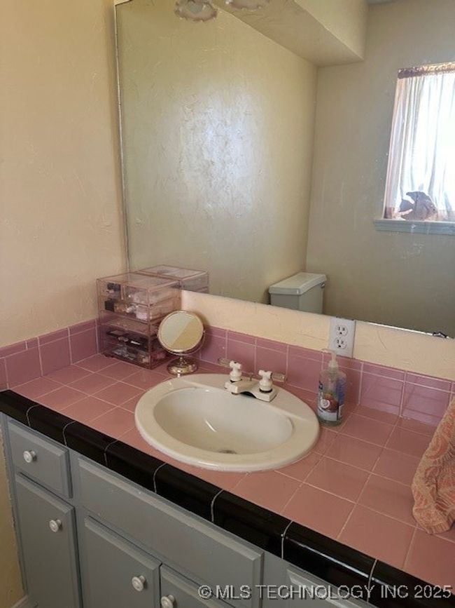 107 N 12 Th Ave, House other with 3 bedrooms, 3 bathrooms and null parking in Madill OK | Image 18