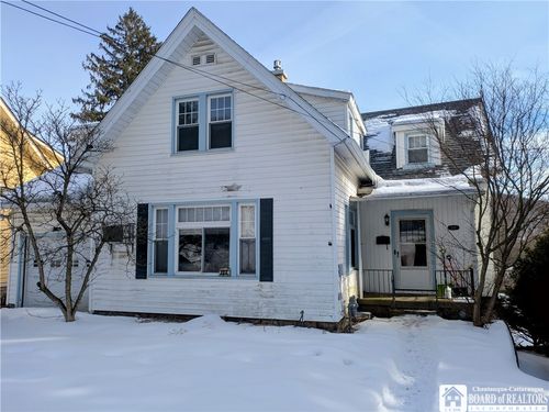 204 Jackson Ave, Bradford, PA, 16701-1318 | Card Image