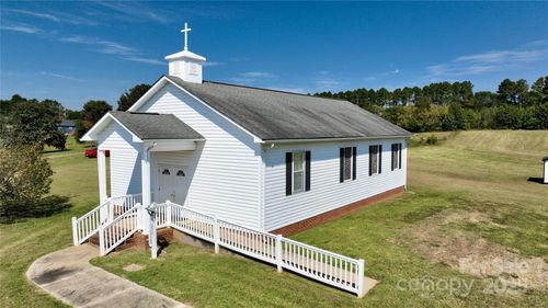 133 Bluegill Ln, Statesville, NC, 28625-8111 | Card Image