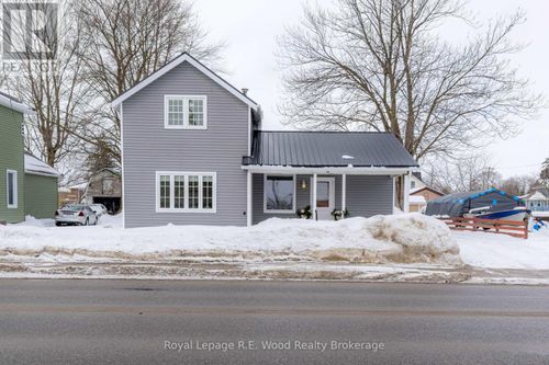 34 Stover St S, Norwich, ON, N0J1P0 | Card Image