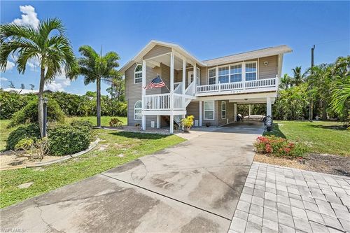 7841 Breakwater Ct, BOKEELIA, FL, 33922-1532 | Card Image