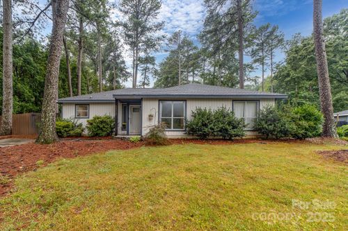 6808 Arroyo Dr, Charlotte, NC, 28227-8076 | Card Image