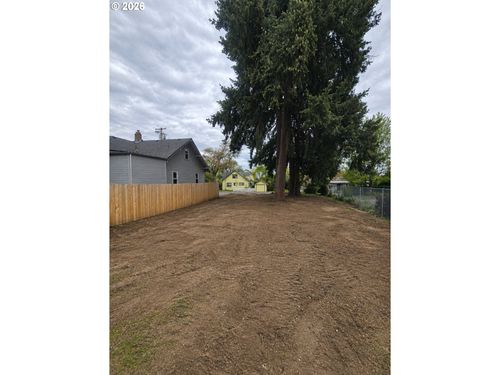 2324 E Mcloughlin Blvd, Vancouver, WA, 98661 | Card Image