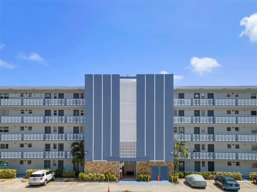 108-233 Ne 14th Ave, Hallandale Beach, FL, 33009-7489 | Card Image
