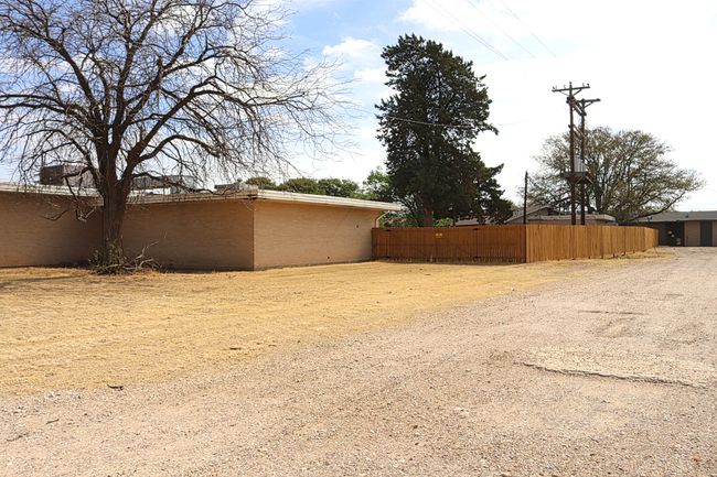 202 W 3 Rd St, Home with 0 bedrooms, 0 bathrooms and null parking in Hale Center TX | Image 22