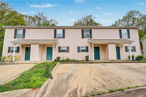 1368 S Sequoyah Court, Fayetteville, AR, 72701 | Card Image