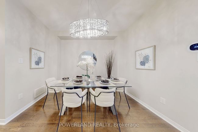 111 Spruce Pine Cres, House attached with 3 bedrooms, 3 bathrooms and 2 parking in Vaughan ON | Image 9