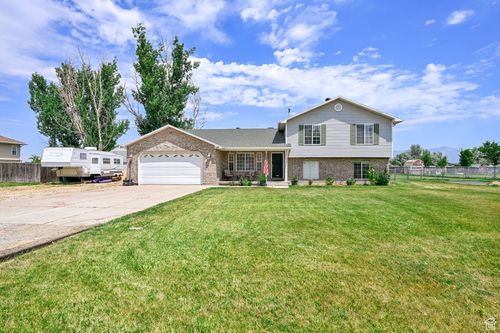 5548 W 4350 S, Hooper, UT, 84315-9385 | Card Image