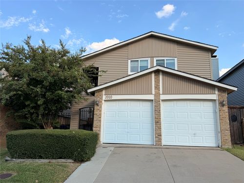 2010 Via Corona, Carrollton, TX, 75006-4615 | Card Image