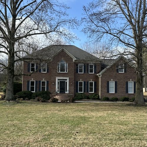 105 Kings Pl, Tullahoma, TN, 37388-4823 | Card Image