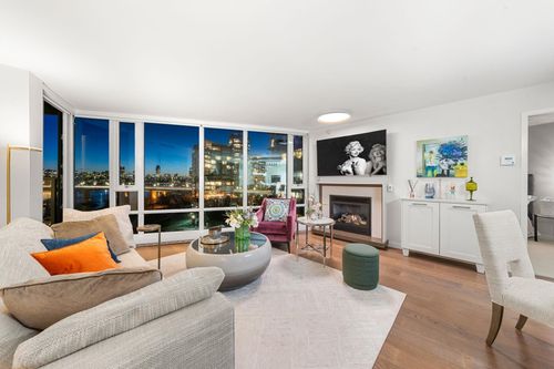 903-8 Smithe Mews, Vancouver, BC, V6B0A5 | Card Image