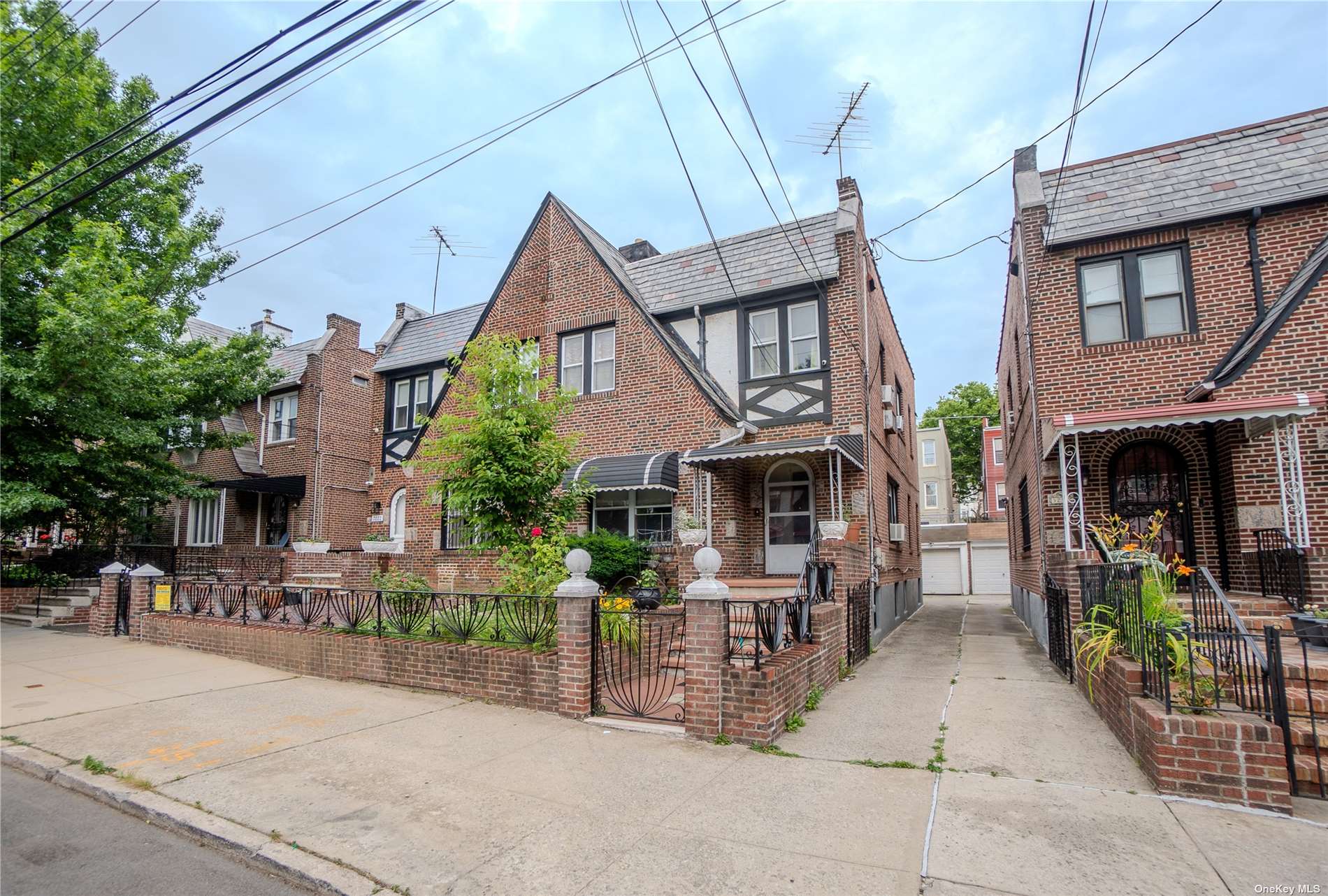 Fish Ave, Bronx, NY 10469