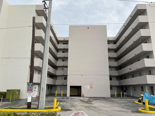 apt-205-6060 W 21st Ct, Hialeah, FL, 33016-2688 | Card Image