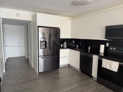 apt-1409-3375 N Country Club Dr, Aventura, FL, 33180-1689 | Card Image