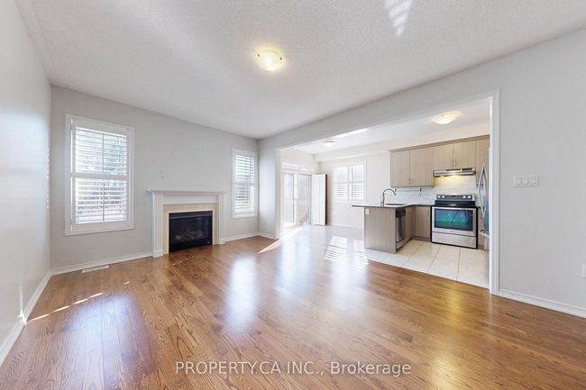 37 Upper Canada Crt, House other with 4 bedrooms, 3 bathrooms and 2 parking in Georgetown ON | Image 4