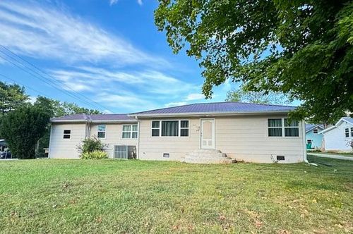 1010 N High St, Winchester, TN, 37398-1032 | Card Image