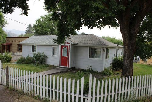 603 S Willis St, Plains, MT, 59859-7021 | Card Image