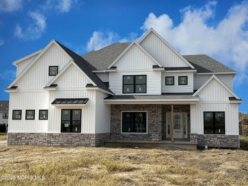 113 Wellington Pl, Perrysburg, OH, 43551-9802 | Card Image