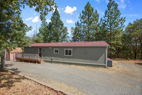 300 Arrowhead Pass, Jacksonville, OR, 97530-9713 | Card Image