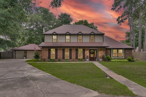 833 Stone Mountain Dr, Conroe, TX, 77302-3843 | Card Image