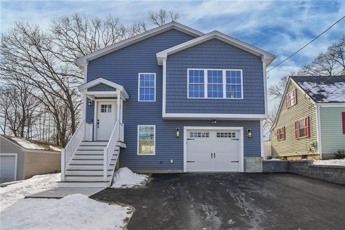 85 Colonial Ave, Cumberland, RI, 02864-5806 | Card Image