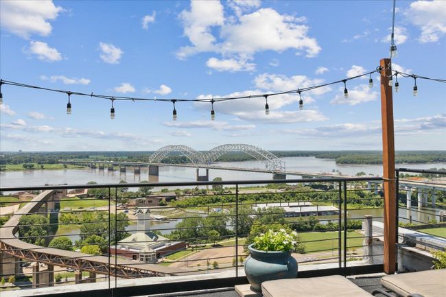 APT-1105 - 109 N Main St, Condo with 2 bedrooms, 2 bathrooms and null parking in Memphis TN | Image 16