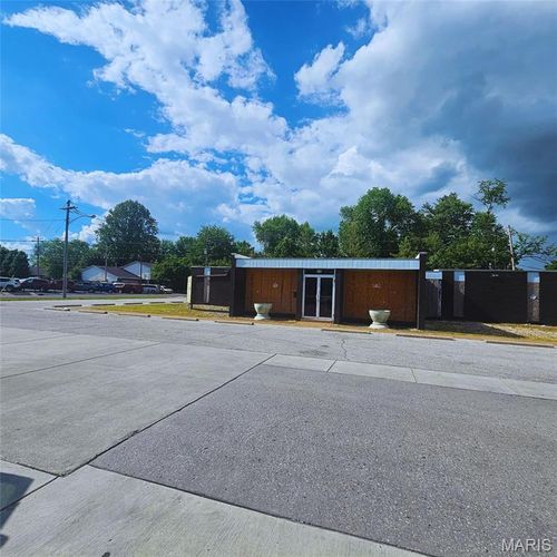 626 N 38th St, Belleville, IL, 62226-5602 | Card Image