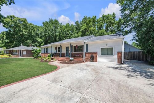 2839 Lambert Trl, Chesapeake, VA, 23323-2301 | Card Image