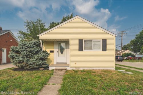 26461 Belanger Street, Roseville, MI, 48066 | Card Image
