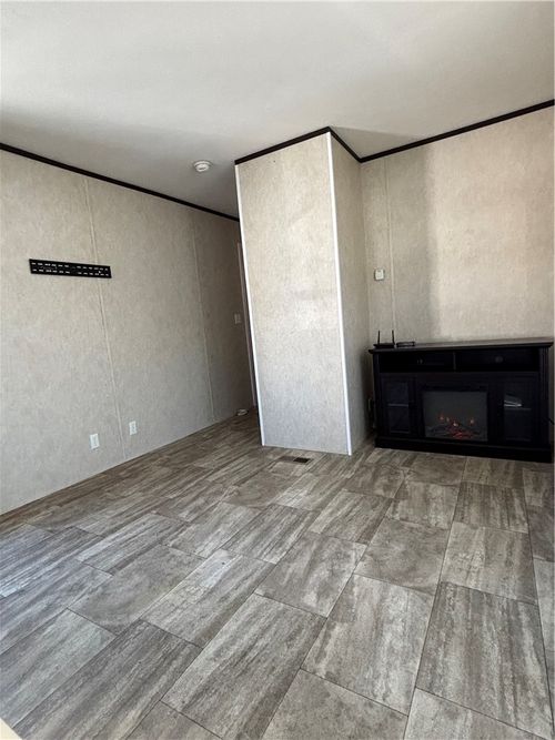 662 Forest Park Parkway, Middletown, RI, 02842 | Card Image