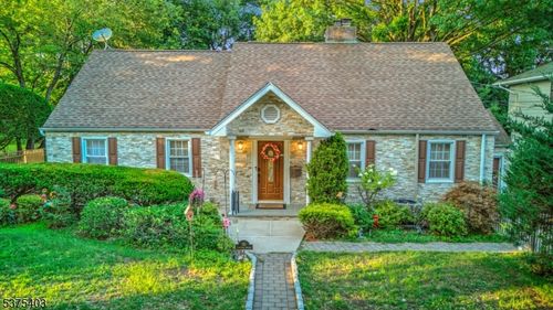 181 Lakeview Ave, Leonia, NJ, 07605-1541 | Card Image